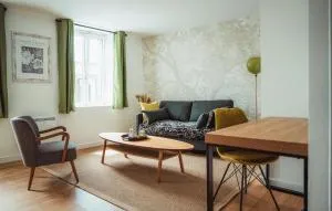 1 Bedroom Cozy Apartment In Saint-Renan - Guilers