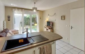 1 Bedroom Cozy Apartment In Audenge