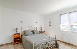 Maisons de vacances Gorgeous Home In Mornac-Sur-Seudre : photos des chambres