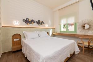Pnoe Luxury Villa - Private Pool Retreat & BBQ