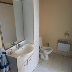 Appartements appartement 60m2, 15km mer 2lits parking gratuit : photos des chambres