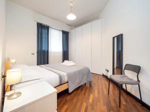 Cozy Apartment Near Milano Centrale - 4 Guests