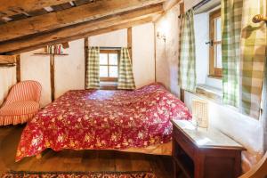 Maisons de vacances Maison De Charme Avec Jacuzzi : photos des chambres