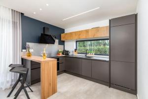 Villa Sama by Villsy