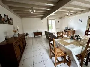 Maison de campagne proche Vichy - Isserpent