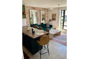 2 Bed City Centre Penthouse with Cathedral Views