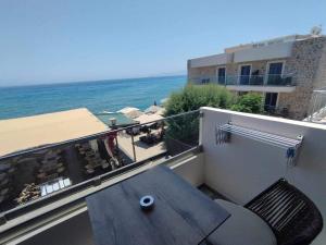 Deluxe Double Room with Balcony and Sea View - Annex room in Kyma Rooms & Suites