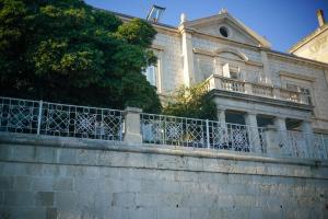 Onyx apartment & room