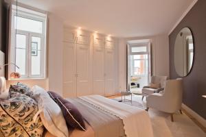 Stylish Estrela Apartment by LovelyStay