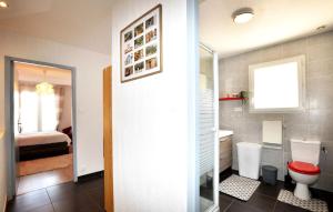 Maisons de vacances Gorgeous Home In Alenya : photos des chambres