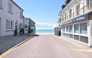 Maisons de vacances 3 Bedroom Stunning Home In Creances : photos des chambres