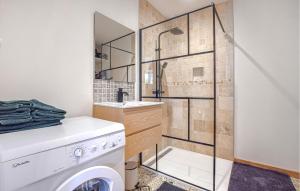 Maisons de vacances 3 Bedroom Stunning Home In Creances : photos des chambres