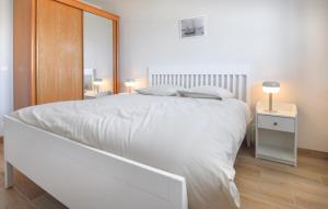 3 Bedroom Beautiful Home In Créances