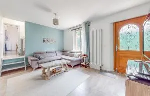 Stunning Home In Arques La Bataille Arq - 贝尔米斯尼尔