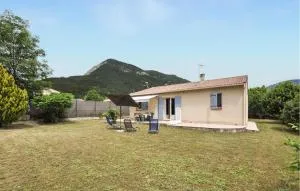 Amazing Home In Saint-Andre-Les-Alpes - Angles