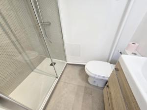 Appartements Gregbnb - Studio 17m2 - Terrasse - Clim - Ouest - 4 : photos des chambres