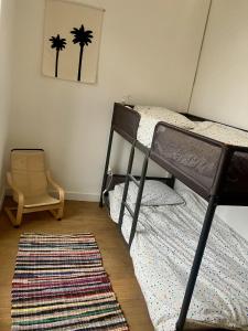 Maison avec Terrasse et véranda, plages à pied, à deux pas des commerces, du marché et du port - wifi et linge de lit inclus