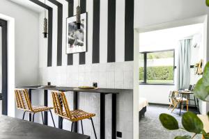 Duplex - Main Street Area - AC - Netflix - Desk