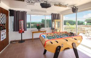 Maisons de vacances Lovely Home In Bessas : photos des chambres
