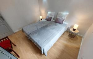 Appartements 3 Bedroom Lovely Apartment In Regusse : photos des chambres