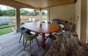 3 Bedroom Stunning Home In Regusse