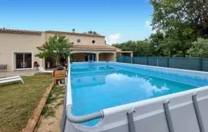 3 Bedroom Stunning Home In Regusse - 圣洛朗迪韦尔东