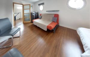 Maisons de vacances 3 Bedroom Stunning Home In Regusse : photos des chambres