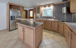 Maisons de vacances Stunning Home In Lorgues With Wifi : photos des chambres