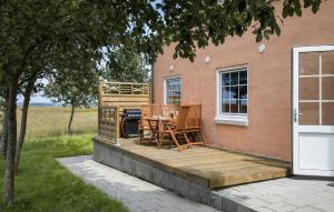 2 Bedroom Stunning Apartment In Faaborg