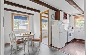 2 Bedroom Stunning Apartment In Faaborg