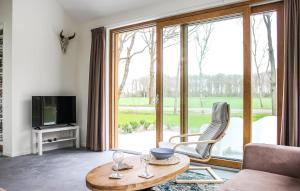 Stunning Home In Ijhorst With Wifi