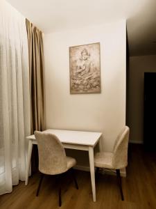 Bulevardi blu Kamez 3