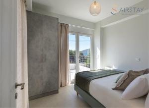 Komos Villas Airport by Airstay
