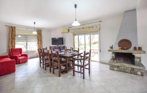 Amazing Home In Reggio Calabria