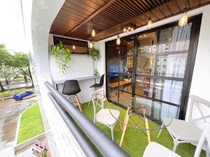 Flat Manhattan frente ao Dona Lindu