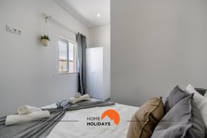 #163 Dr José Silva 17 by Home Holidays