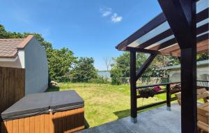 2 Bedroom Cozy Home In Gardna Wielka