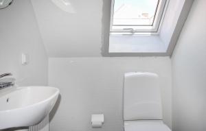 Beautiful Apartment In Simrishamn