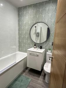 New, Luxury Apartment in Town Centre