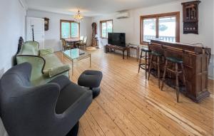 4 Bedroom Amazing Home In Sorunda