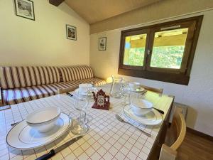 Appartements Appartement cosy 2 pieces, 6 couchages, balcon, garage et casier a skis, Demi-Quartier - FR-1-597-9 : photos des chambres