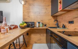 Stunning Apartment In Zadar With Wifi