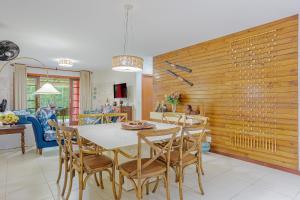 PF08 Apt à Beira-Mar com 3 Suítes - Praia do Forte