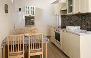 Lovely Apartment In Cesarica With Wifi