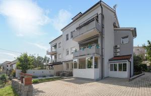 Apartment Magic Moments