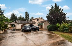 Maisons de vacances Amazing Home In Beaumont-De-Pertuis : photos des chambres