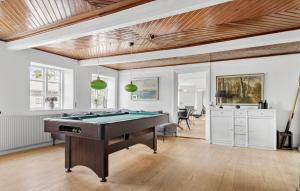 Six-Bedroom Holiday Home In Haderslev