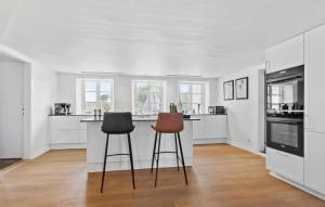 Six-Bedroom Holiday Home In Haderslev