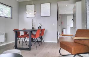 2 Bedroom Nice Home In Hellendoorn