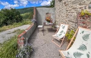 Lovely Home In San Pietro A Dame